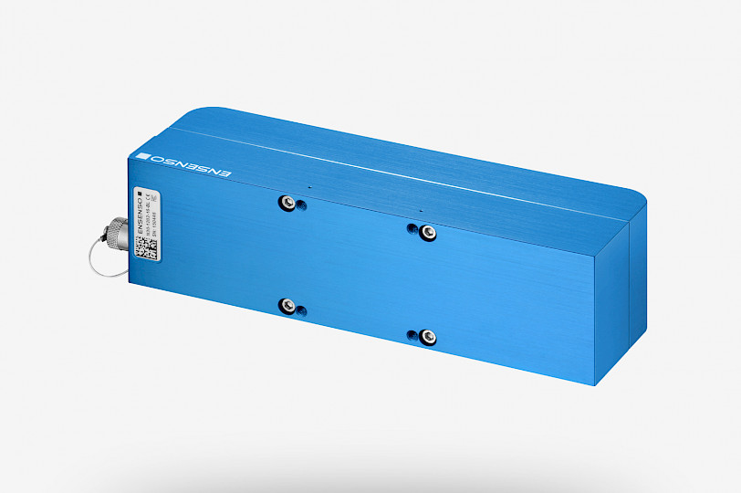 Rückseitige Ansicht der Ensenso N30 | N31 | N35 | N36 3D Kamera in einem blauen Aluminiumgehäuse.